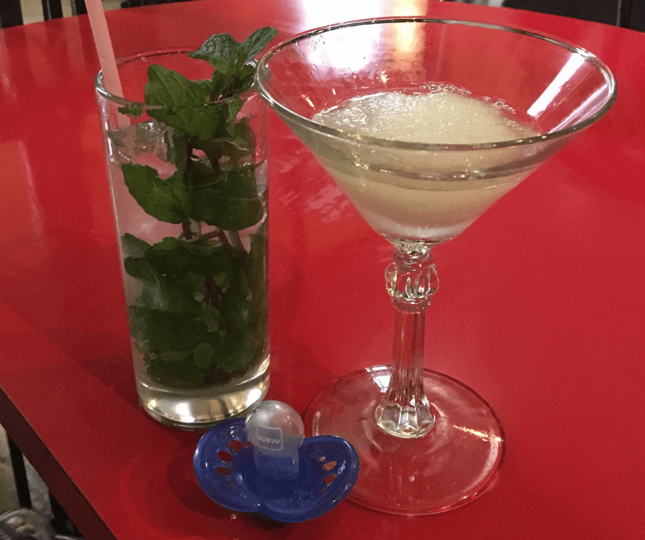 Drinks at El Floridita includes the daiquiri and mojito