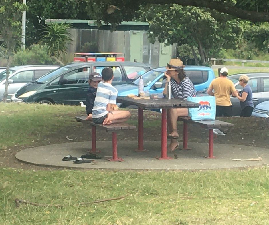 Family picnic at Maraetōtara