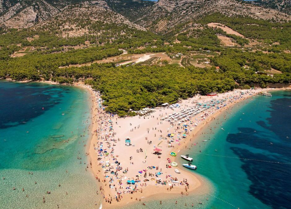 Discover the Magic of Zlatni Rat Beach: Croatia’s Golden Horn