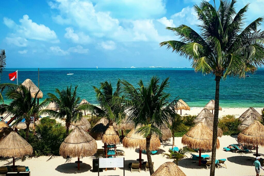 Beautiful beachfront along Isla Mujeres