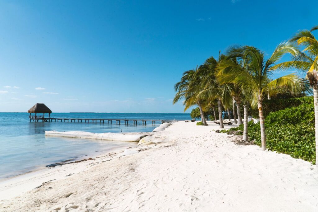 Isla Mujeres white sand beaches